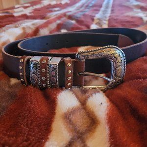 Nocona womens western leather belt size large.